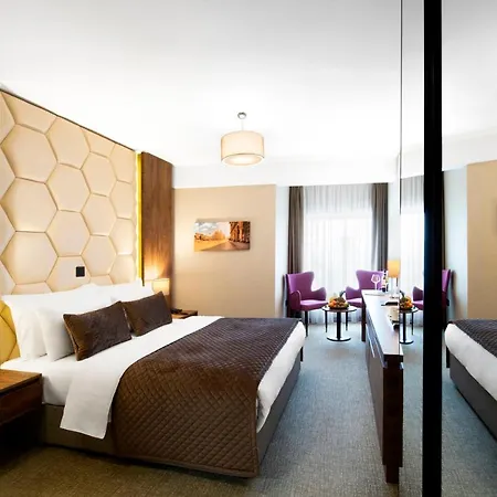 Amsterdam Hotel 4*