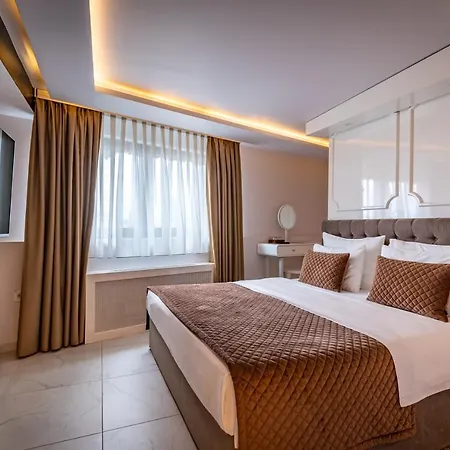 Amsterdam Hotel 4*